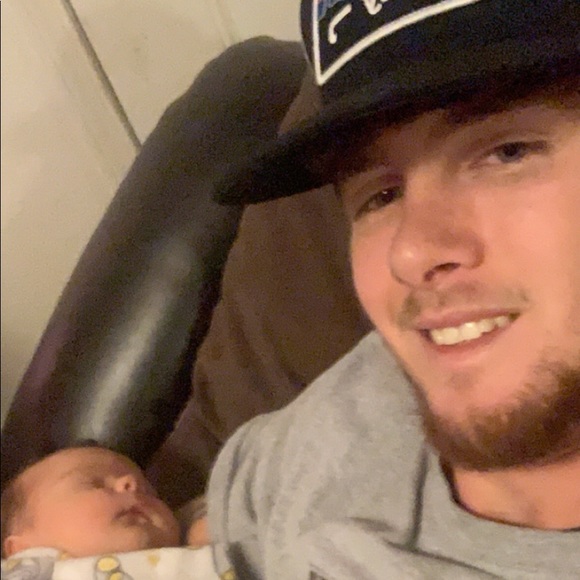 Meet your Posher, Gharytt - Picture 1 of 1